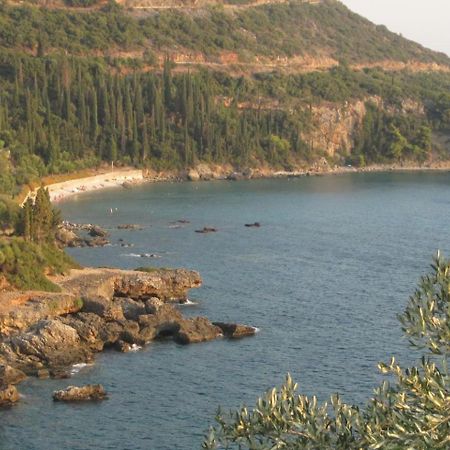 Pirgaki Studios Kardhamili Bagian luar foto